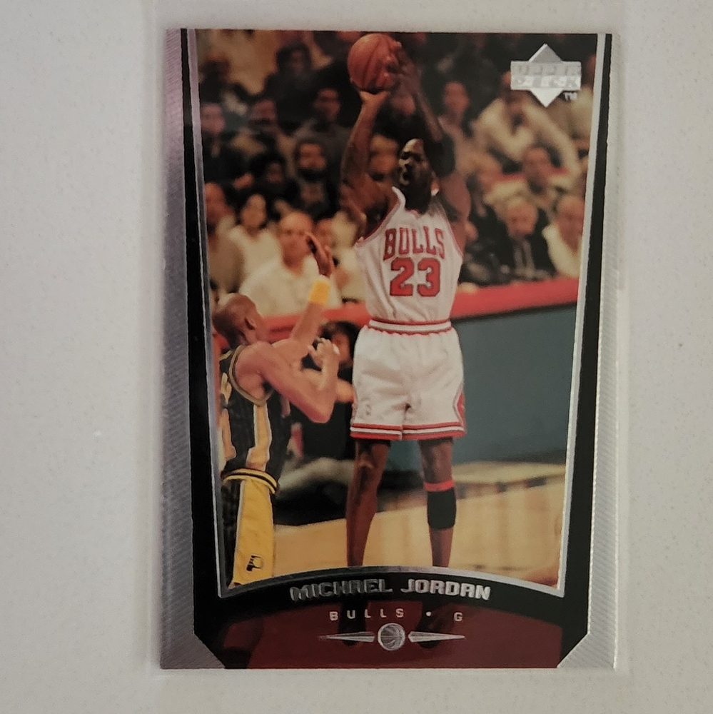 MICHAEL JORDAN BASKETBALL CARD